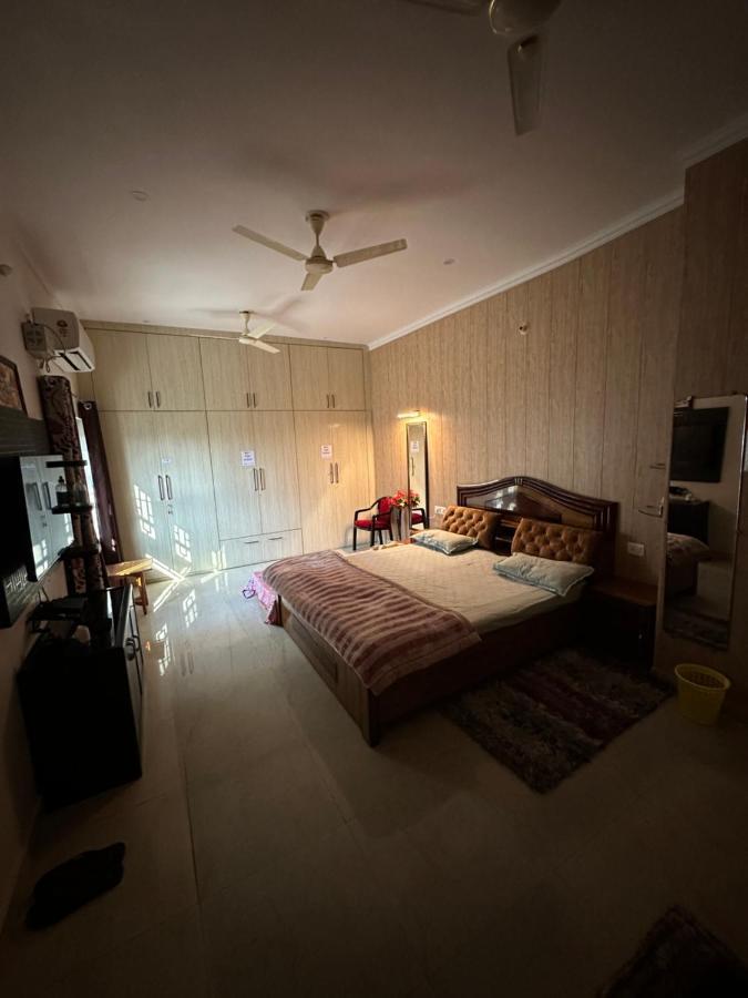Villa Kaashi Flora Varanasi Exterior foto
